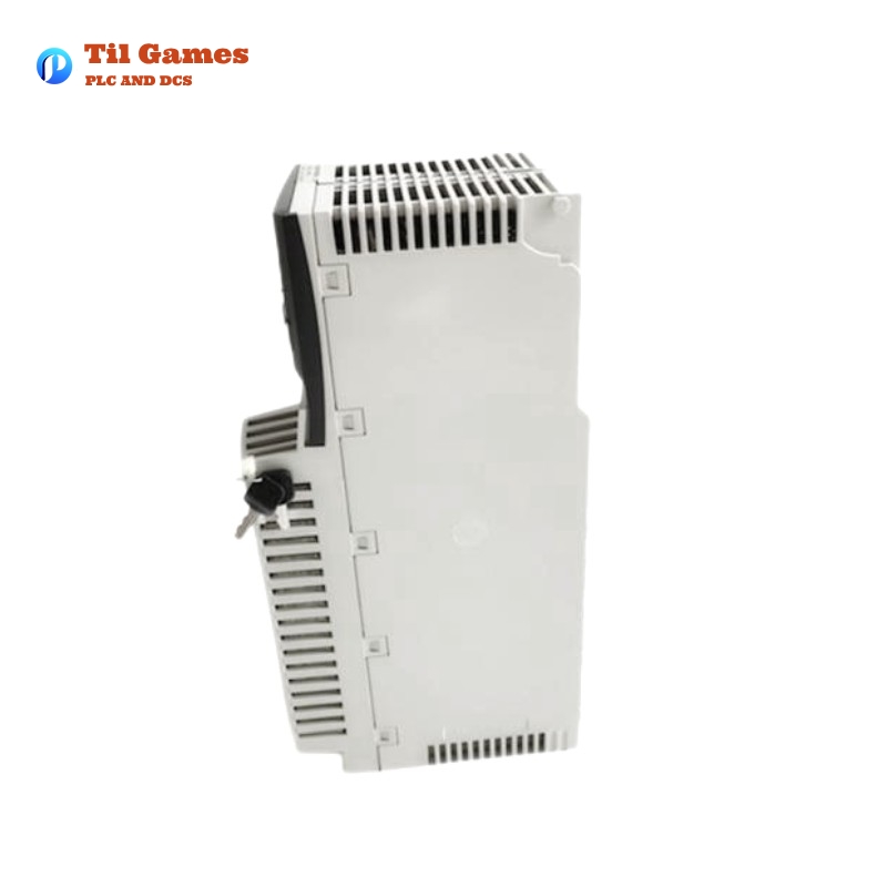 Schneider 140ATI03000 Analog Input Module