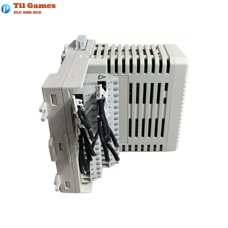 ABB DO828 3BSE069055R1 S800 I/O Systems Digital Output Module