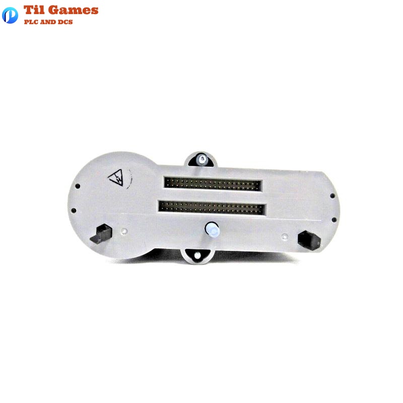 Honeywell CC-PAOX01 51405039-275 Series-C High-Level Analog Output Module