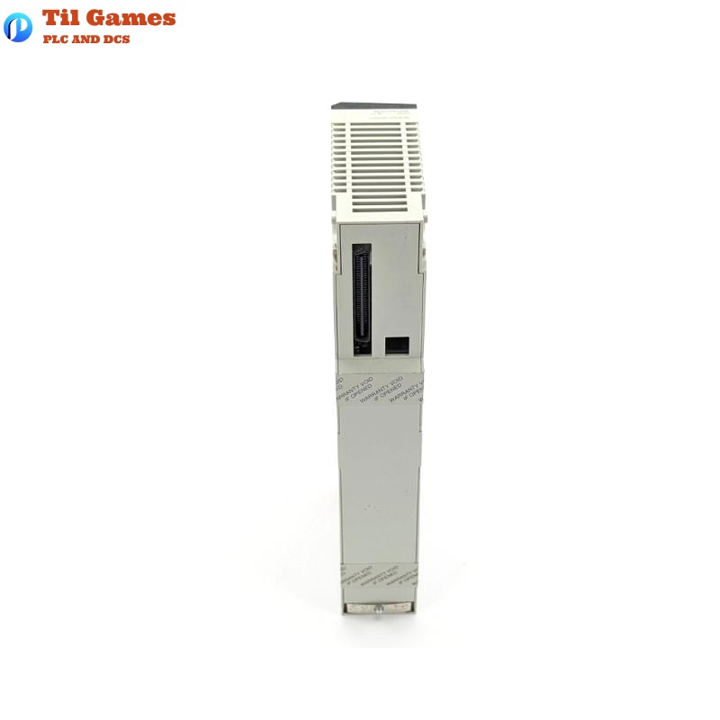 Schneider 140AMM09000C Analog Input/Output Module