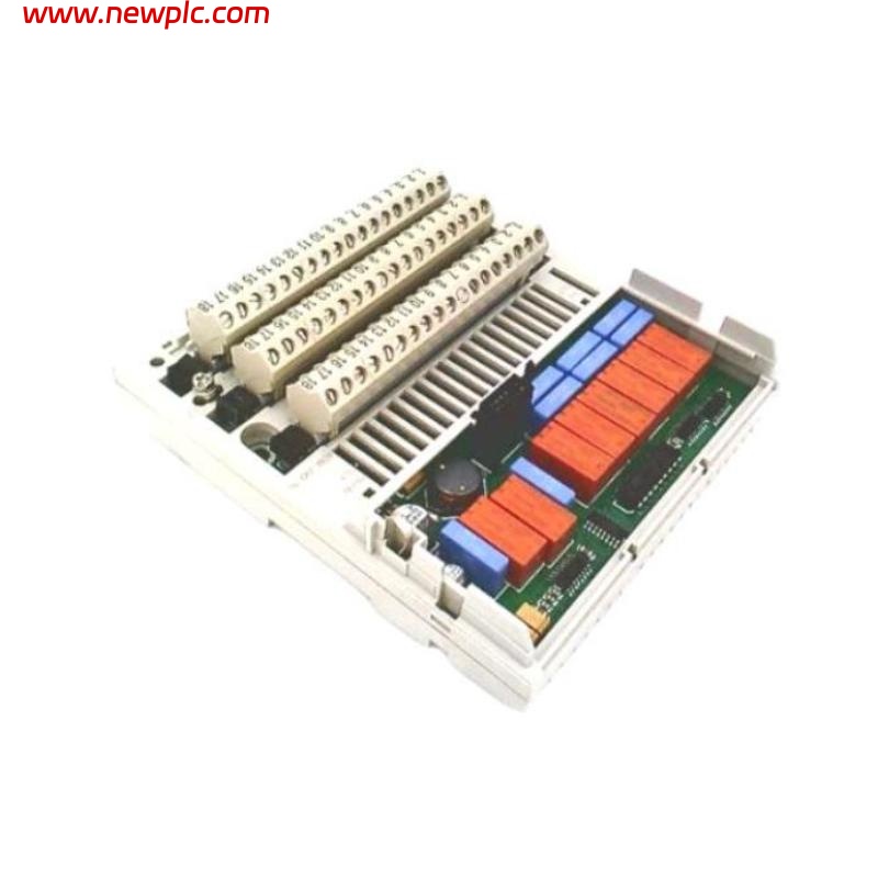 Schneider 170ADM39030C DC Logic Relay I/O Base