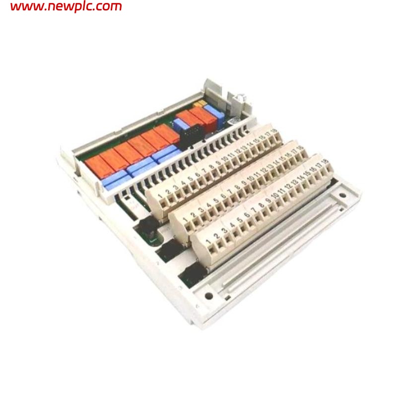 Schneider 170ADM39030C DC Logic Relay I/O Base