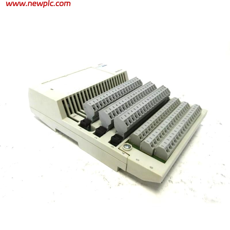 Schneider 170BDM34200 Input/Output Module Schneider 170BDM34200 Input/Output Module