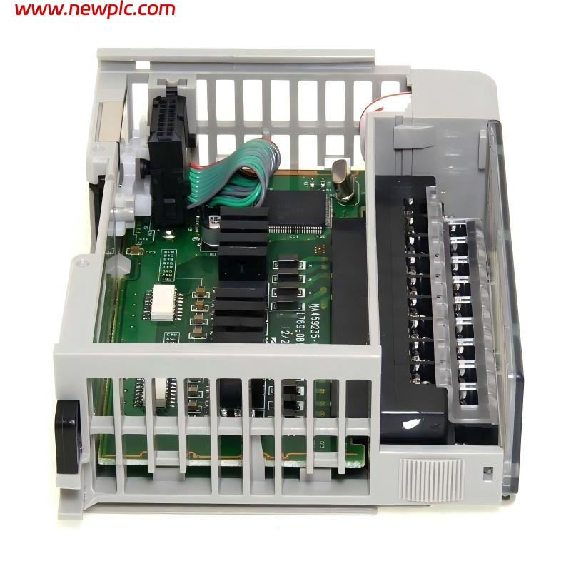 Allen Bradley 1769-OB8 Digital DC output module