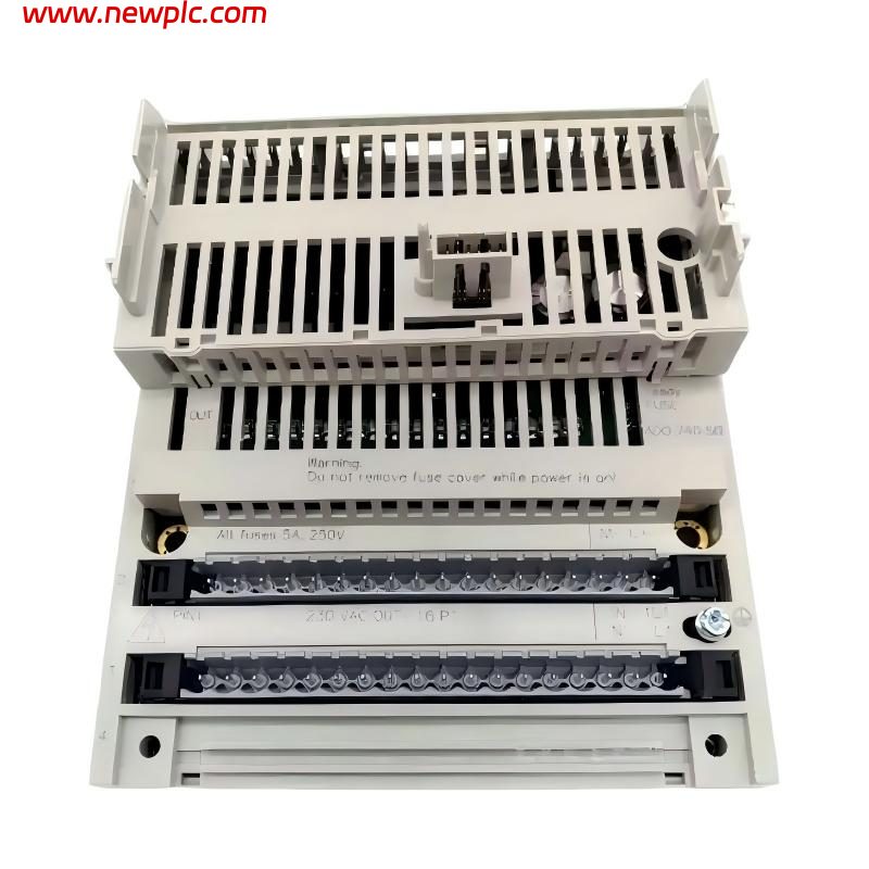 Schneider  170ADM85010 Discrete I/O Module (DC Solid-State I/O Base)