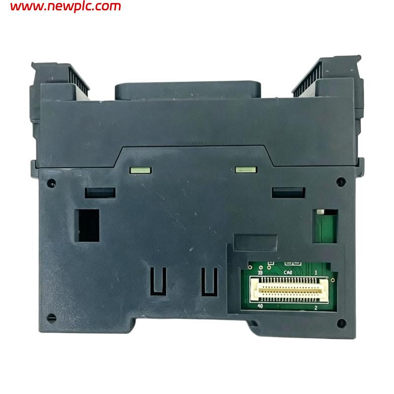 Schneider TM221C16R Compact Logic Controller / PLC Schneider TM221C16R Compact Logic Controller / PLC